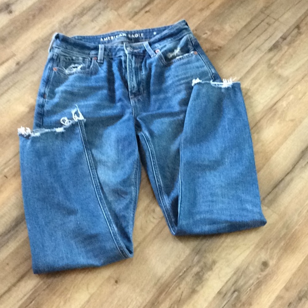 AE mom jean